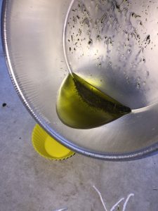 深蒸し茶キャンドル_お茶溶かし入れ
